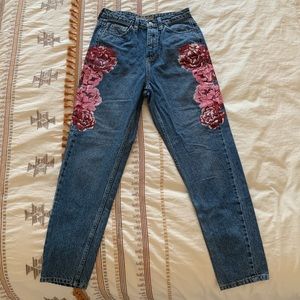 W26 Topshop High-Waisted Mom Floral Denim Jeans
